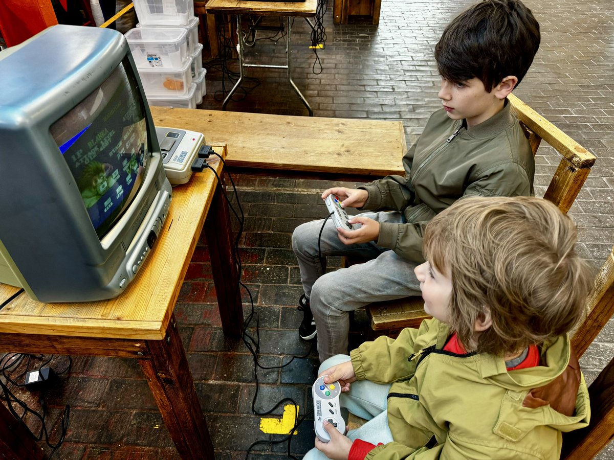 aaronashmore8's tweet photo. A brilliant time at @FargoVillage today with @retroreso! The boys have loved playing all of the games I grew up with! https://t.co/lgceQSG8vT