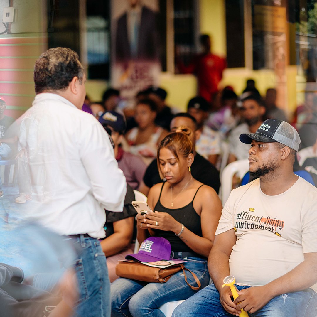 ALEJANDRO tweet media