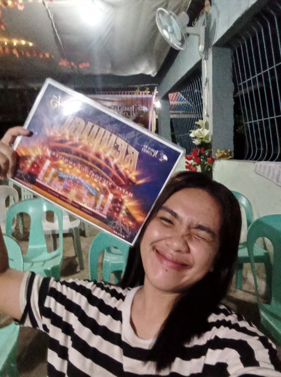 xbxxmbz_'s tweet photo. TO GOD BE ALL THE GLORY!!!!! YEEEEY! TEAM CHURCH LIVE STREAMING!!!!! @jilkkbyanclbg @JILWorldwide  grabe ang pag kilos ng Lord kahit nanonood lang kamiiiii!!! Amazing Power of the Holy Spirit!!!! Kakaibaaaaaa nag presensya ng Loooooord!!!
#JIL45 #IgniteRevival #TeamLiveStreaming https://t.co/ckdGkWX9BS