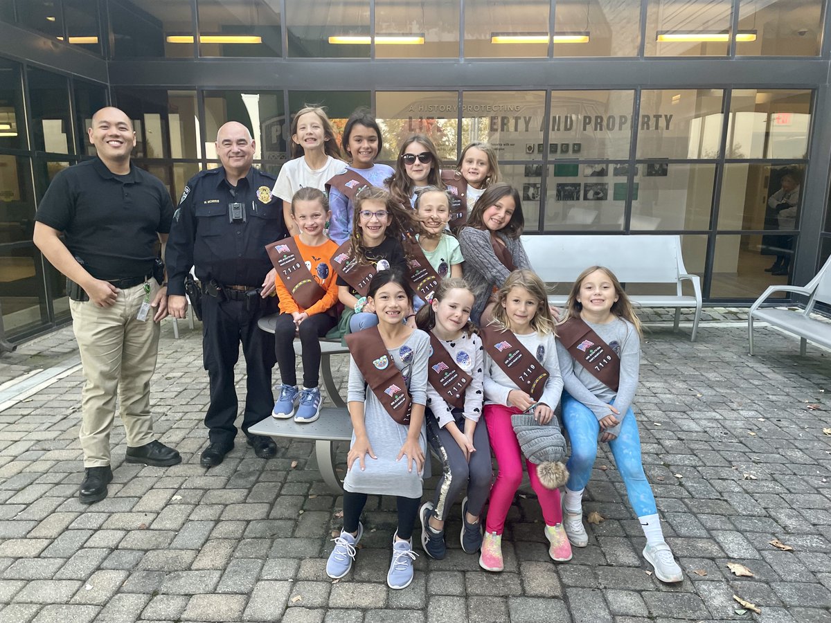 The Girl Scouts motto is "Be prepared," and these local troops are living it! 

This week, #YourDublinPolice officers gave Justice Center tours for Troop 6794 and the <a href="/dreDCSD/">dreDCSD</a> troop, teaching them about calling for help in an emergency.