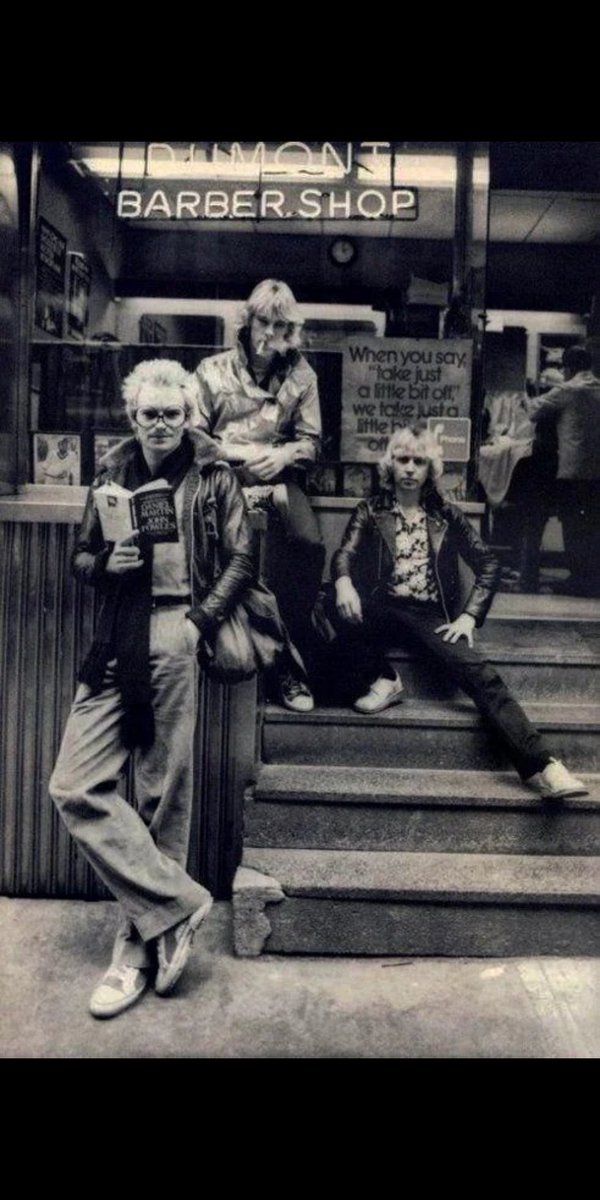 'the police'
#music #band #sting #andysummers & #stewartcopeland #photo #session #blackandwhite