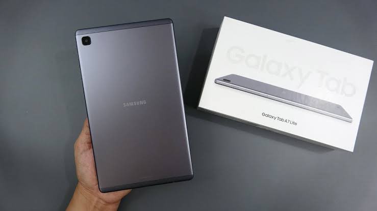 yourstudy_buddy's tweet photo. Kalau kamu enjoy belajar dari gadget, this is my recommendation for mini compact tablet yang murah (range harga 1,8 - 2,2 jt)

https://t.co/i7kixUjhzB

Tapi tentu kamu juga tetep bisa akses free web di gadget yang udah ada/kamu punya (laptop,hp,komputer perpus) 😊 https://t.co/Yro1czNV8X
