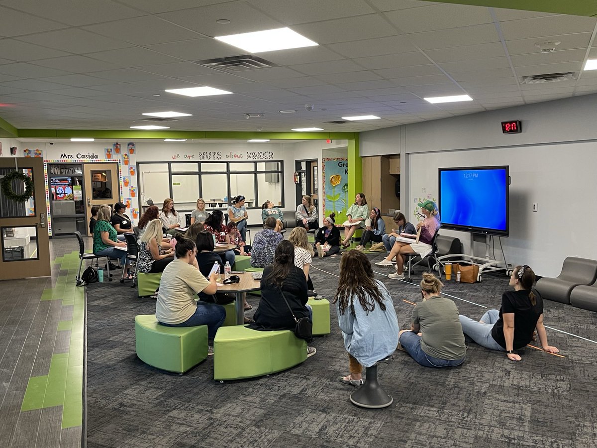 ARaiderLeaders's tweet photo. Thank you to our incredible PTO for all that they do for our school! We had a great turnout at this month’s meeting and encourage anyone interested to join this amazing organization! https://t.co/crWcPAz3Z3