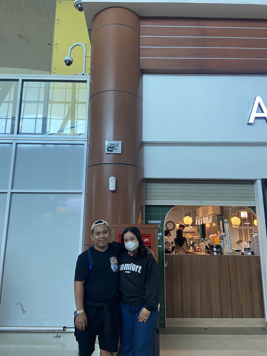 teresianturi_'s tweet photo. Sampai jumpa tahun depan sayang😇 di lancarkan niat baik kita berdua ya https://t.co/CLRh1mEKu8