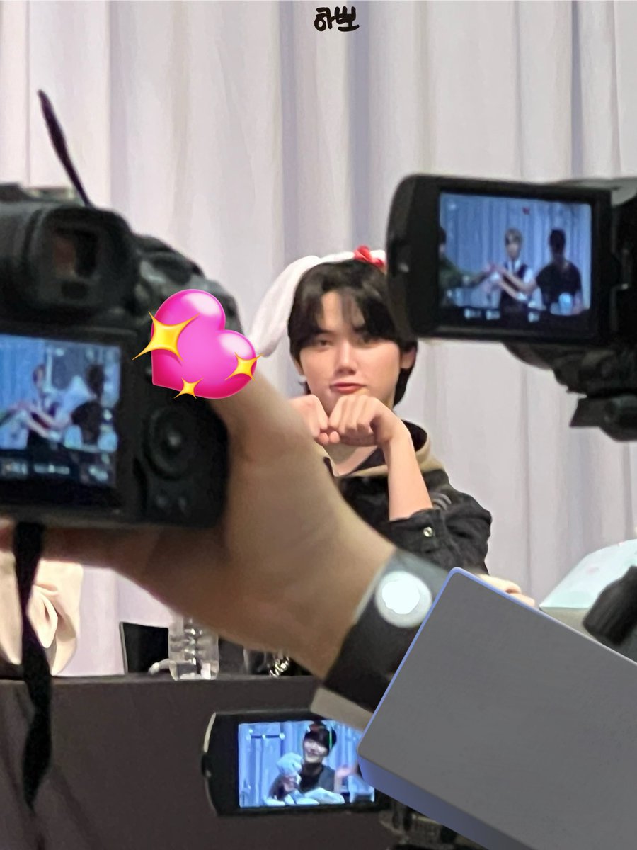 231009 사웨 대면 팬싸 #민희

이게 바로 MZ샷..? 📸

#민희 #MINHEE #크래비티 #CRAVITY