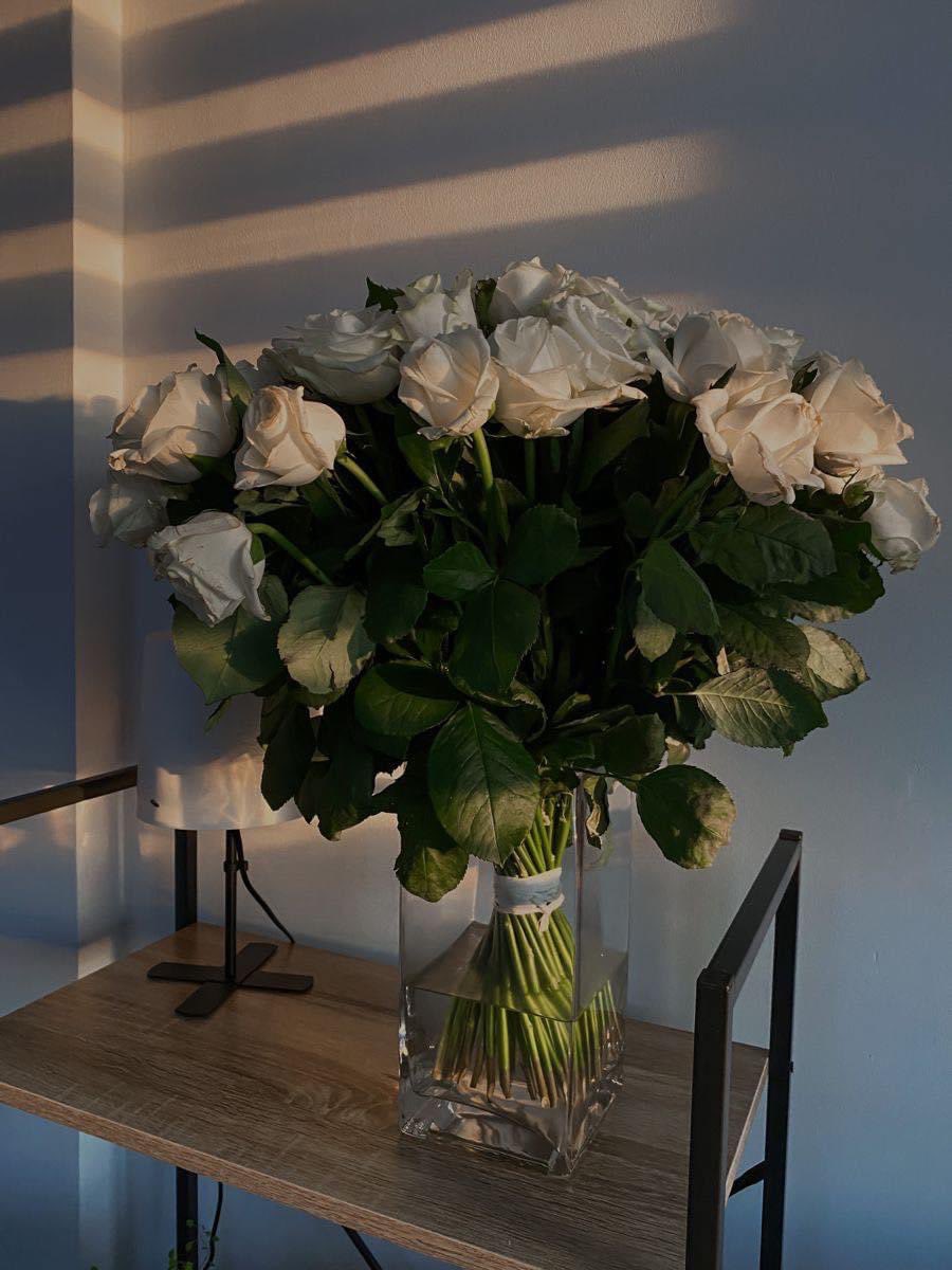 Chúng ta sống không thể làm hài lòng cho tất cả, nên hãy chọn cách sống mà bản thân cảm thấy hài lòng và vui vẻ là được. Được mất trên đời đều có sự an bài của số phận, dù có ra sao cũng bình thản đón nhận,