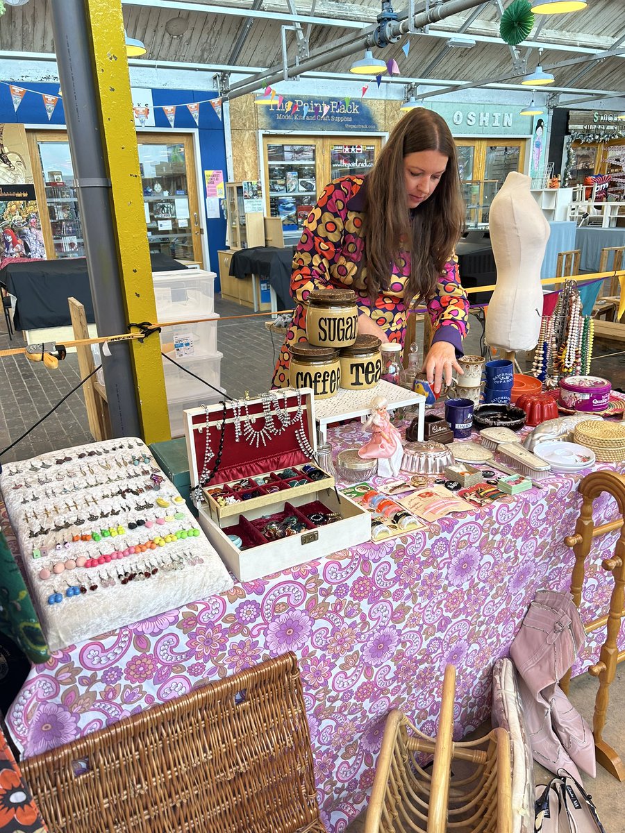 retroreso's tweet photo. Checking out some of the other stalls at the @FargoVillage Retro Revival 🤩 https://t.co/u5llXA1qcV