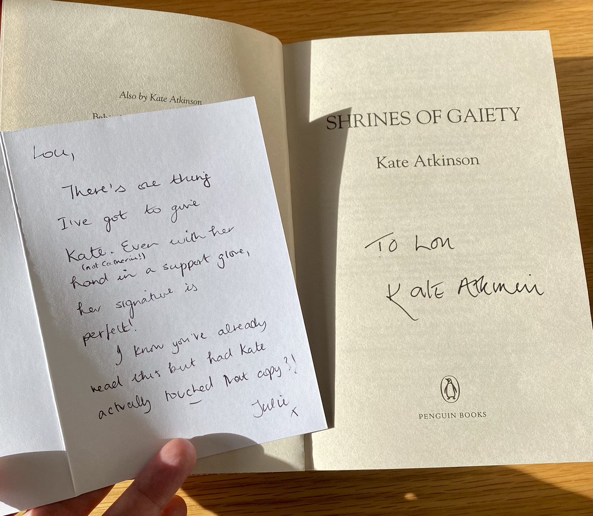 LouiseMorrish1's tweet photo. Writer friends are gold. Thanks @reallyjuliema for this. Only you and I know how much it means to me. Especially after yesterday’s news…😂

#writingbuddy #writerfriends #thankyou #kateatkinson #notreallyme #visionsofangels https://t.co/cyt6wzh1cx