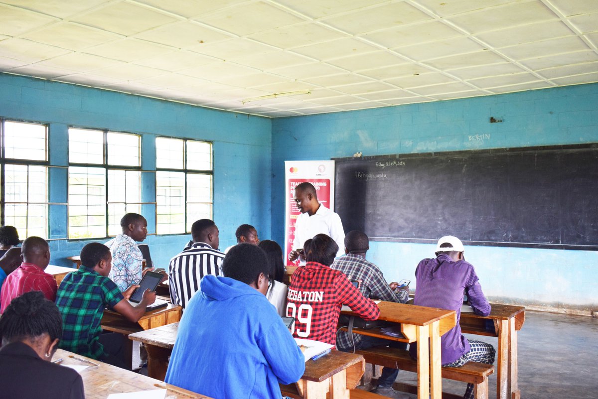 TTP_Rwanda's tweet photo. Our assessment training sessions empower science and math teachers with advanced assessment methods, including Bloom's Taxonomy, strengthening their ability to enhance science and math education in their schools. #education #math #ttprwanda https://t.co/kl34VKEyMW