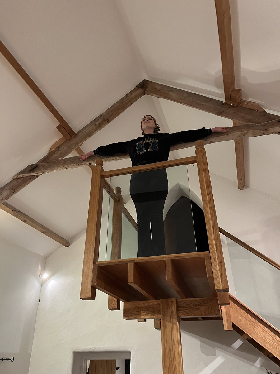 Ariel Anderssen ❤️MV Sub of the Year❤️ tweet media