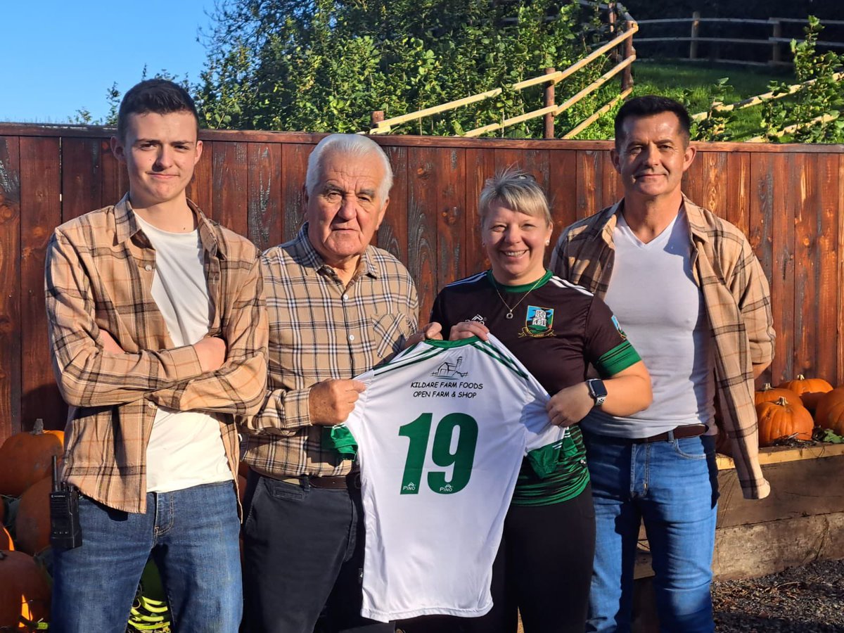 NurneyGAA's tweet photo. Presentation of jerseys by Eddie and David Sexton of Kildare Farm Foods this morning to our Under 14 team. Many thanks to Kildare Farm Foods and the Sexton Family for their continued support of Nurney GAA. ✨ https://t.co/sJ4F1sAGAy