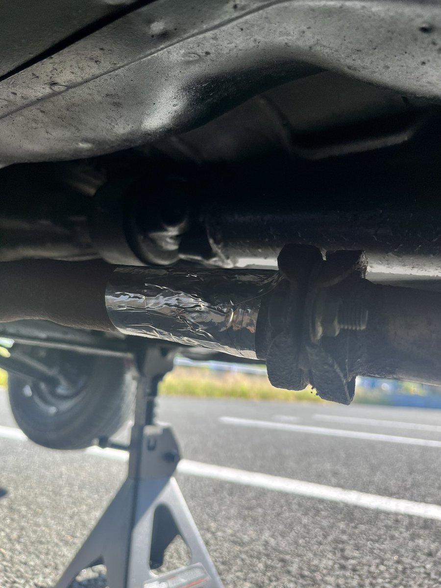 mekabucco's tweet photo. 今年は、マフラーの修理が間に合わないため😅
諦めます🤦
旧車に、修理は付き物なので笑
前向きに、やんべになれば良いなと思ってます❗️
参加される方々、天気はイマイチそうですが、楽しんで来てくださいねー😝

#横手オールドカーフェスティバル
#TOYOTA
#kp39
#パブリカピックアップ https://t.co/jrXY0wuvst