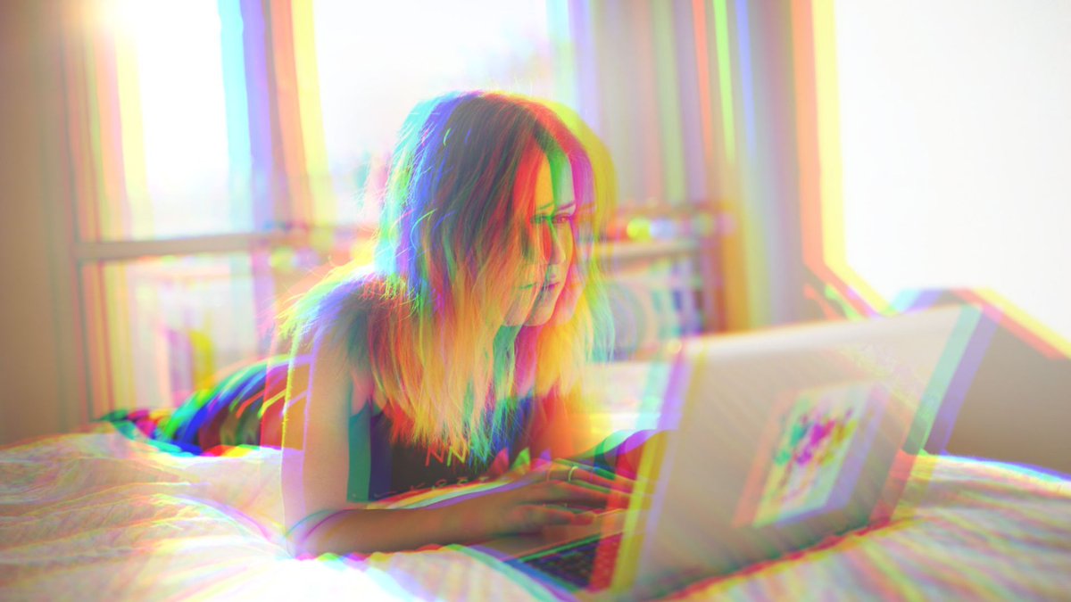 [protection des mineurs] Gare aux influenceurs et influenceuses qui partagent des plateformes hébergeant surtout du contenu pornographique. Dans le cadre de l’examen du projet de loi SREN, les députés ont validé une nouvelle règle. A lire sur Numérama :. 
numerama.com/politique/1522…