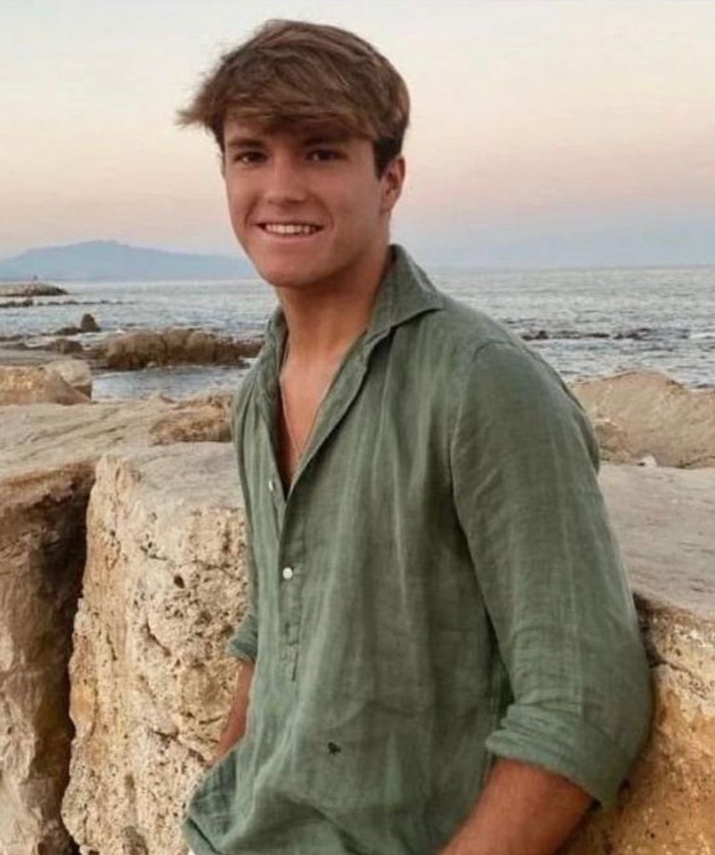 cristobalsoria's tweet photo. Pasan los días y no tenemos respuesta de su paradero…
Cualquier colaboración es poca…tiene 18 años…!!! https://t.co/J5a7zHnurO