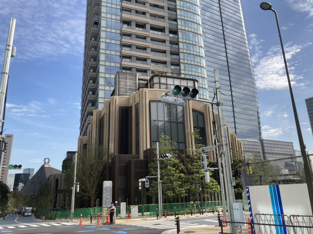 azabublog's tweet photo. 麻布台ヒルズの今日の様子。

麻布台ヒルズレジデンスBは1年近く骨組みだけの状態からコンクリートが入った模様。
これから一気に進捗進みそう。

#キリトリセカイ
#写真好きな人 
#東京カメラ部
#カメラ好きな人と繋がりたい
#写真で伝える私の世界 
#麻布台ヒルズ
#森ビル https://t.co/HnBNkAzU2w