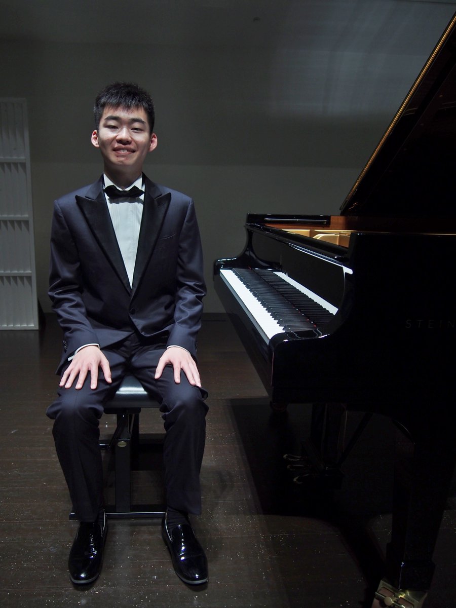 2023/10/14 #宗次ホールアンコール情報
【#森本隼太 #ピアノ・コンサート】
へのご来場誠にありがとうございました✨✨

#アンコール
#ショパン : #ノクターン 変ホ長調 Op.55-2

素晴らしい集中力の演奏✨終演後にはホワイエにたくさんの方が集まり、あたたかい会となりました✨✨🎹✨✨