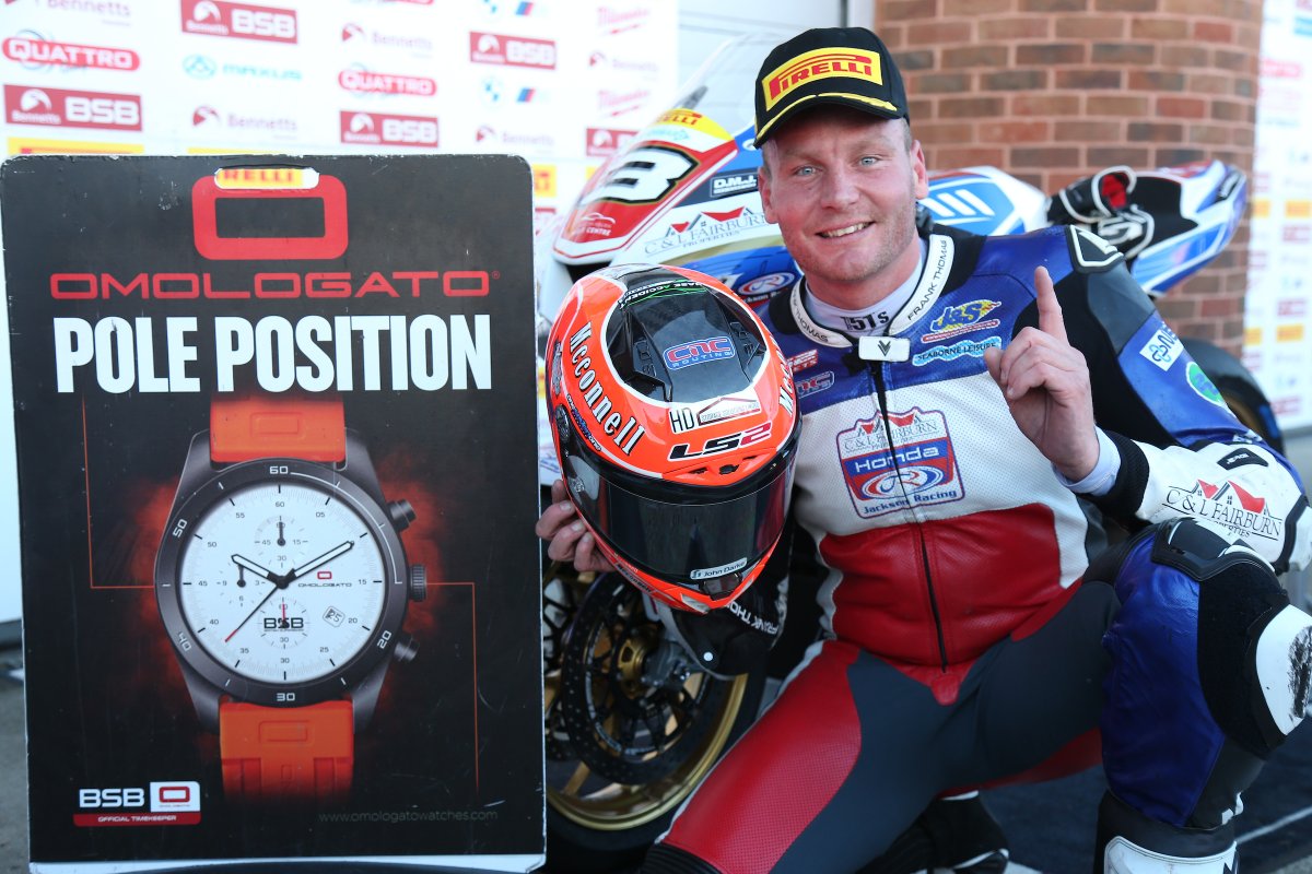 Pirelli National Superstock with Santander Consumer Finance - McConnell pips Seeley to pole: bit.ly/3toq6UH