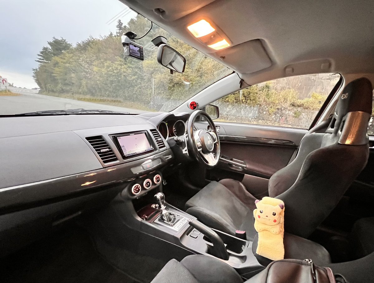 TKYaniki's tweet photo. ランサーエボリューション10、思った以上に楽しかったですな。SSTでもここまで楽しめるとはって感じ。パドルシフトでのギアチェン楽しかったですな🚗😚
シンプルで実用性あって走りも楽しいのでちょっと欲しくなりそうでしたぞw🫢🚘
#Fun2Drive https://t.co/Fs62qVkvME