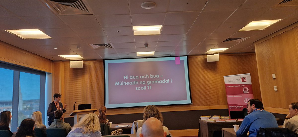 CoggOid's tweet photo. Tús curtha le ceardlanna COGG ag comhdháil @langsconnect_ie @languages_ie agus sinn ag súil le himeachtaí an lae. Neart le foghlaim. #nuatheangacha #languagessummit #gaeloid https://t.co/vvLhHipvSd