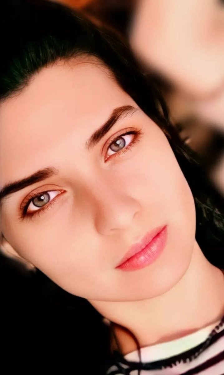 burjusworld's tweet photo. Mutlu hafta sonları olsun 😍🔥
#TubaBüyüküstün https://t.co/G77LnEGnEy