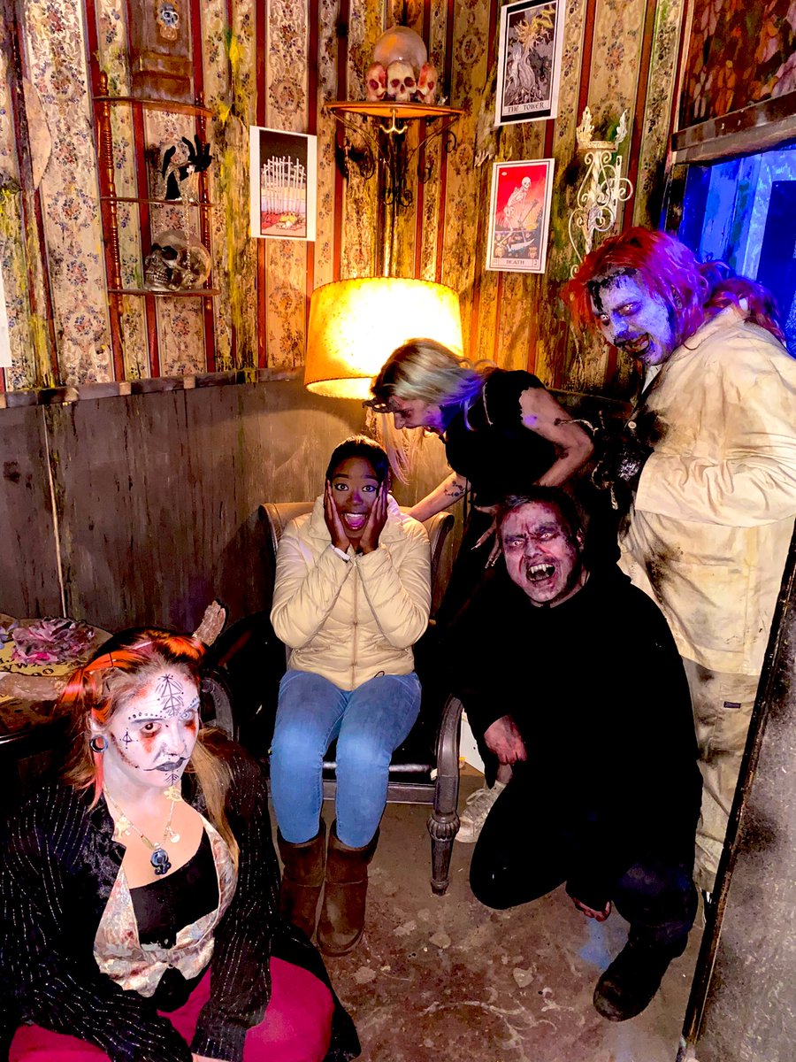 Kierra Cotton (@kierracotton) on Twitter photo Spooky Season is in full swing and things are getting scary here on <a href="/wkyc/">WKYC 3News</a> ! All morning, I’m visiting <a href="/Bloodview/">Bloodview Haunted House</a> Haunted House, the only charity haunt in Cuyahoga County! 😱👻🎃💀 Spooky Season is in full swing and things are getting scary here on <a href="/wkyc/">WKYC 3News</a> ! All morning, I’m visiting <a href="/Bloodview/">Bloodview Haunted House</a> Haunted House, the only charity haunt in Cuyahoga County! 😱👻🎃💀