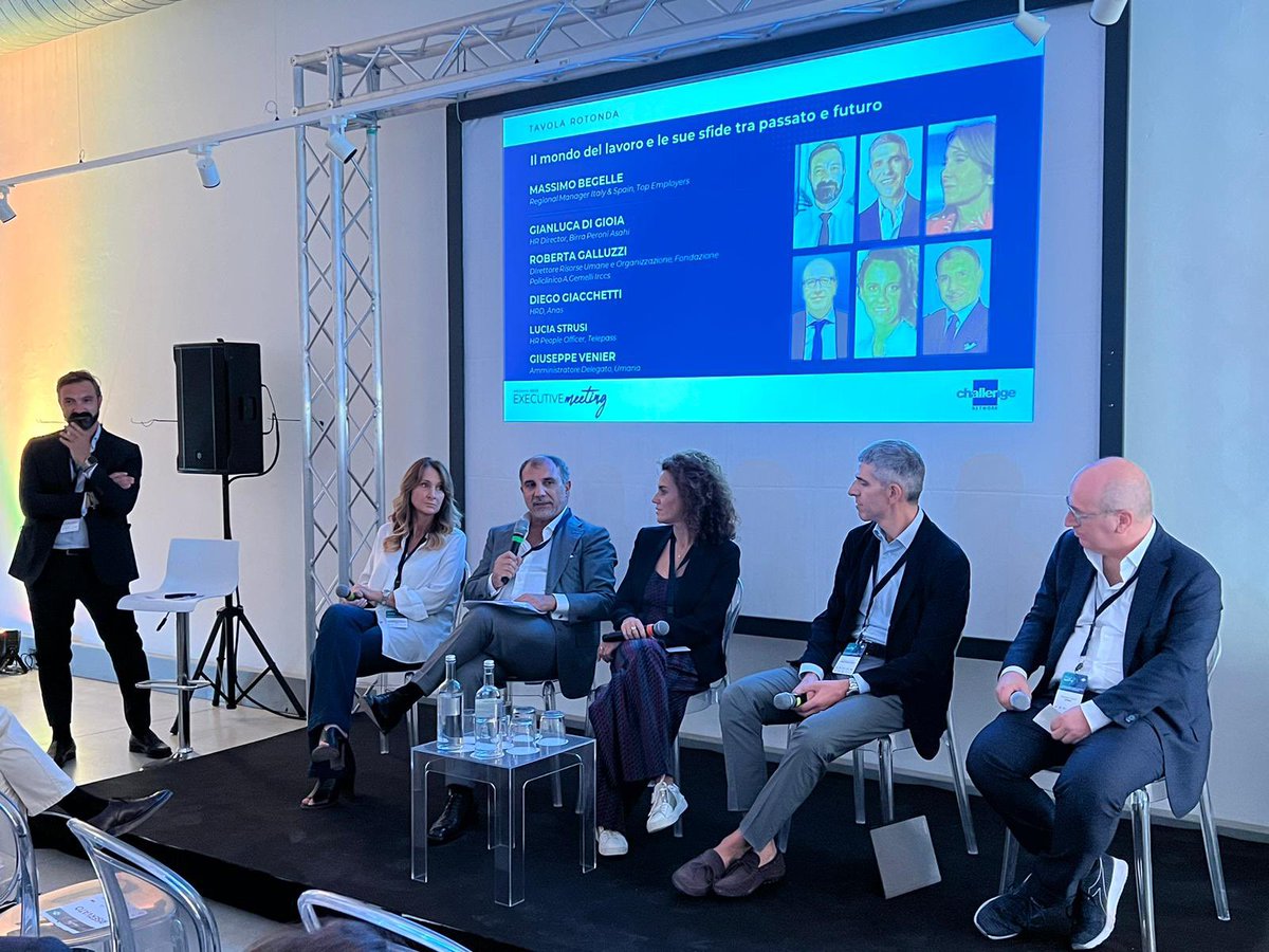 challengentwrk's tweet image. Seconda roundtable della giornata, moderata da @MassimoBegelle Regional Manager Italy and Spain @topemployer con il dibatto sulle sfide passate e future del mondo del lavoro. #ExecutiveMeeting #ChallengeNetwork