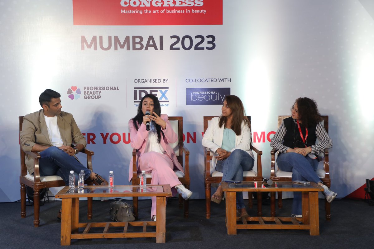 ProBeautyIndia's tweet image. Conference Recap: Drishti Ramchandani, Sneh Koticha, Vaijanti Bhalchandra, and Yashesh Bharwada shared valuable insights on salon product partnerships at SMC 2023 🙌🏻✨

 #salonmanagementcongress #SMC #SMCConference  #SMCRecap #SalonSuccess #ConferenceSession