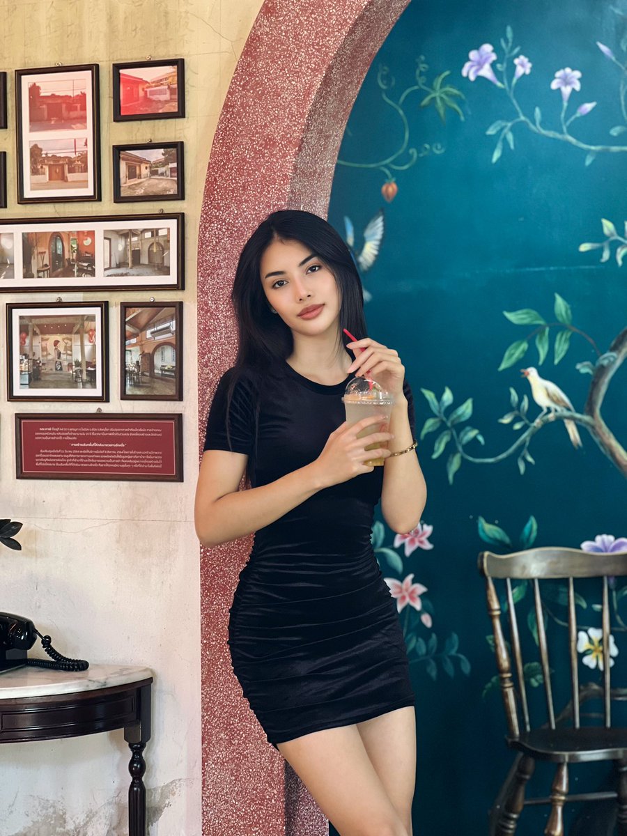 chompu_athita's tweet photo. เชื่อว่าทุกคนย่อมมีช่วงเวลาที่ชีวิต ผลิดอกและเบ่งบานเป็นของตัวเอง🌹 

#ชมพูเวียงพิงค์ #ชมพูอทิตา #ChompuAthita https://t.co/QQTvcVGKwU