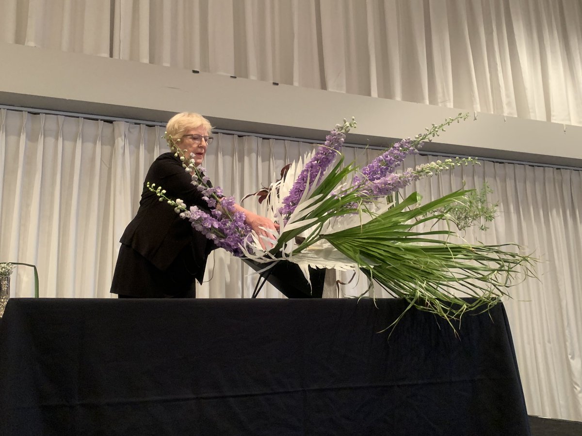 CGJapanSydney's tweet photo. Congratulations for the successful event! Enjoyed the demonstrations and exhibits on display. Perhaps I learnt more flower names today.
#Ikebana 
#IkebanaInternational
#SydneyChapter https://t.co/lnl7YwOpoC
