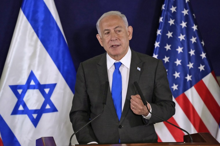 manelmarquez's tweet photo. "Cualquiera que quiera frustrar el establecimiento de un Estado palestino tiene que apoyar el fortalecimiento de Hamás y la transferencia de dinero a Hamás. Esto es parte de nuestra estrategia”. 

Benjamín Netanyahu 
En 2009
#israel #Gazagenocide
#Hamas es su creación y la excusa https://t.co/vRNkxYWVgV