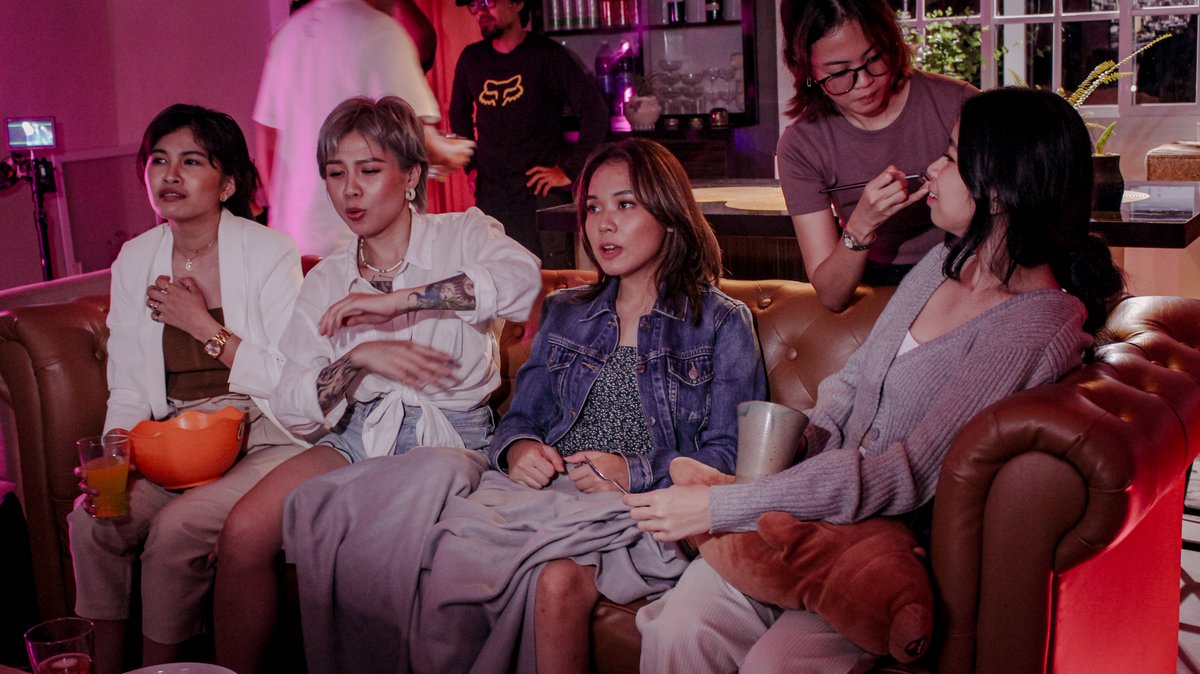 akosipappel's tweet photo. Behind the scenes.
DAMDAMIN. A short film by Jaime Pacena II for @MADAMmusicph, out now on @OCRecordsPH's YouTube Channel. Cheers.

https://t.co/x8iQdrmRuB https://t.co/EihUxr7dGl
