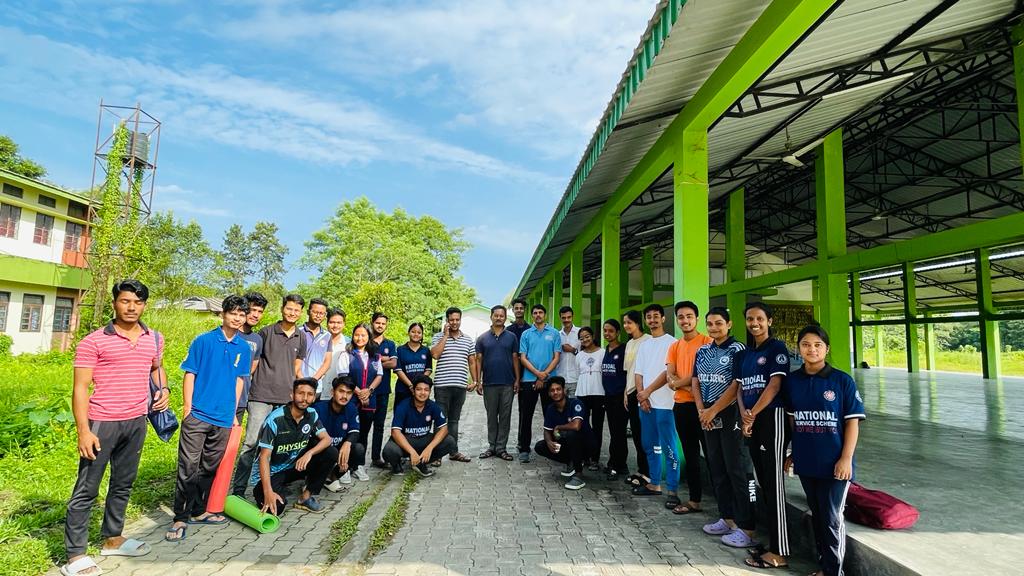 Rajdeep42119947's tweet photo. New identity from today -
As a Volunteer of NSS at Dibrugarh University Post Graduation Unit .....
🤍☸️🌿😊

#NSS #nationalservicescheme
#DibrugarhUniversity #unit dibrugarh University https://t.co/l1HXt1Xcip