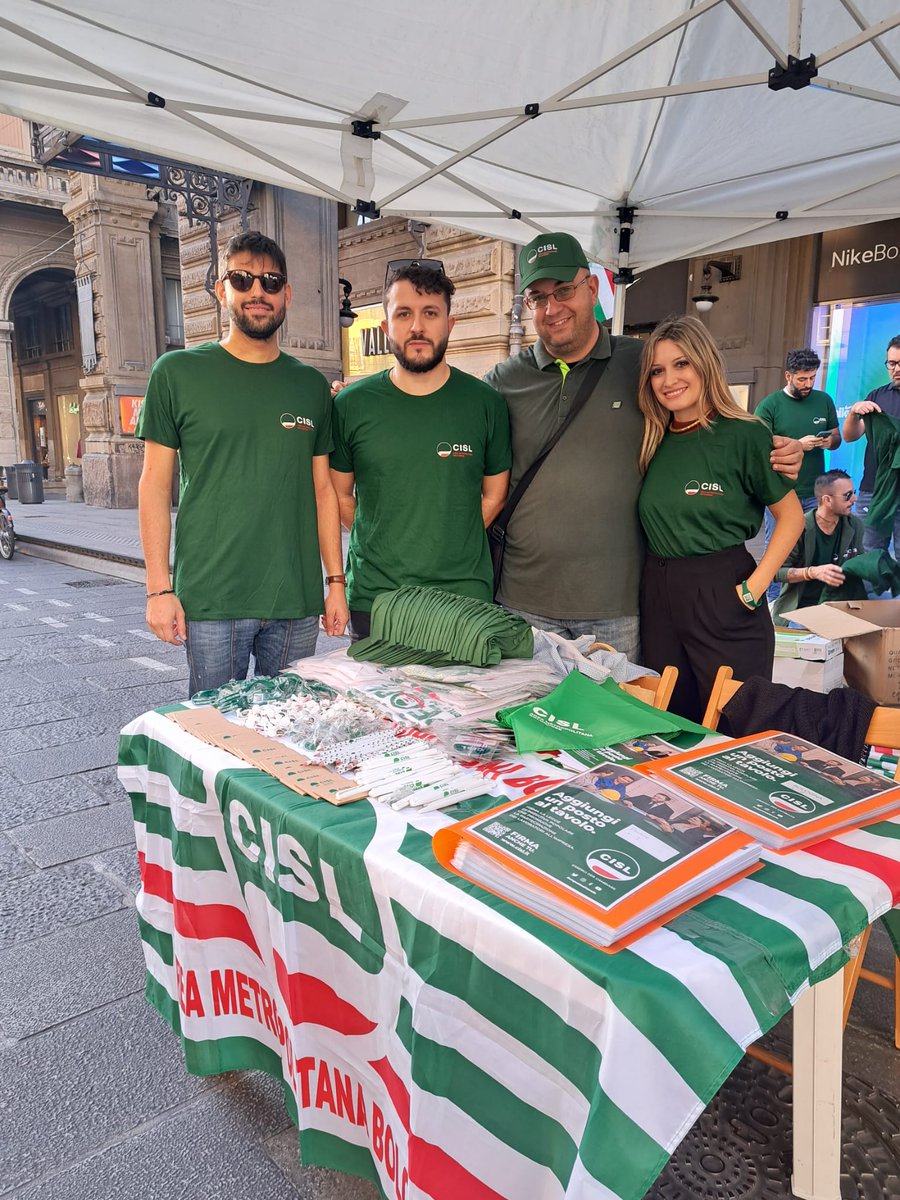 er_inas's tweet photo. Il Patronato Inas, assieme a Unioni @Cisl_ER, oggi è nelle principali piazze della regione alla Festa della Partecipazione @CislNazionale #unpostoaltavolo @GigiPetteni @filippopieri @InasCisl https://t.co/HT6LN3iN81