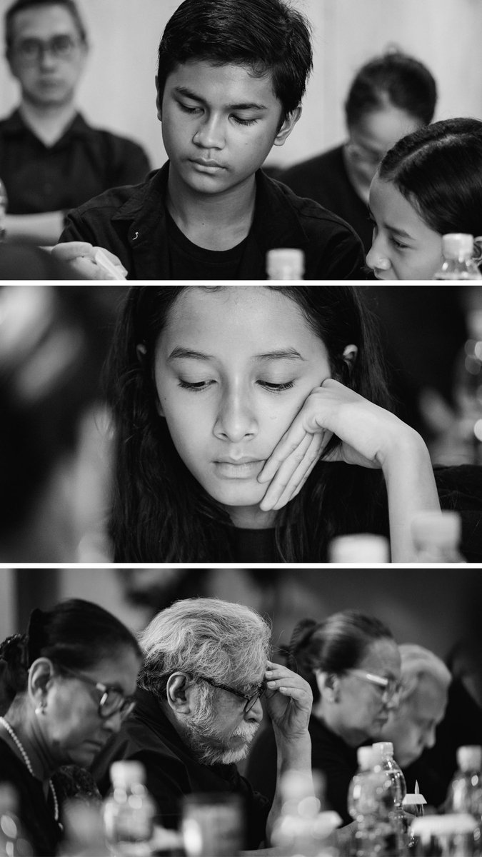 jokoanwar's tweet photo. Script Reading SIKSA KUBUR (Grave Torture). Anugerah dan kehormatan banget bagi saya bisa bekerja sama dengan para aktor terbaik Indonesia ini. Alhamdulillah.

Faradina Mufti, Reza Rahadian, Fachri Albar, Happy Salma, Widuri Puteri, Muzakki Ramadhan, Slamat Rahardjo Djarot, Christine Hakim, Arswendy Bening Swara, Niniek L. Karim, Putri Ayudya, Jajang C. Noer, Djenar Maesa Ayu, Haydar Saliswhz, Runny Rudiyanti, Afrian arisandy, Ramadhan Al Rasyid, Tony Merle, Mian Tiara, Henry Manampiring, Uwie Balfas, Tommy Dewo, Tia Hasibuan, Syam Ancoe Amar, Sitti Fatimah, Sandy Sofyan, Roffy Zaqyn, Rieviena Yulieta, Ridwan Raoull, Rafki Hidayat, Natalius Chendana, Nas Affandi, Maharani, Lukmanul Hakim, Lenny Sumitra, Khael Bogota, Kania Atmaja, Jaisal Tanjung, Hannan Cinthya, Firsan Abdullah, Eddie, Dwika Pradnyana, Duddy Patah, Darmawan, Daood Saleem, Budiono, Bonaventura, Bagus Dewantara, Asril Pidho, Andhika, Alif Anwar, Afrian Arisandy, dan Achmad Cholil.