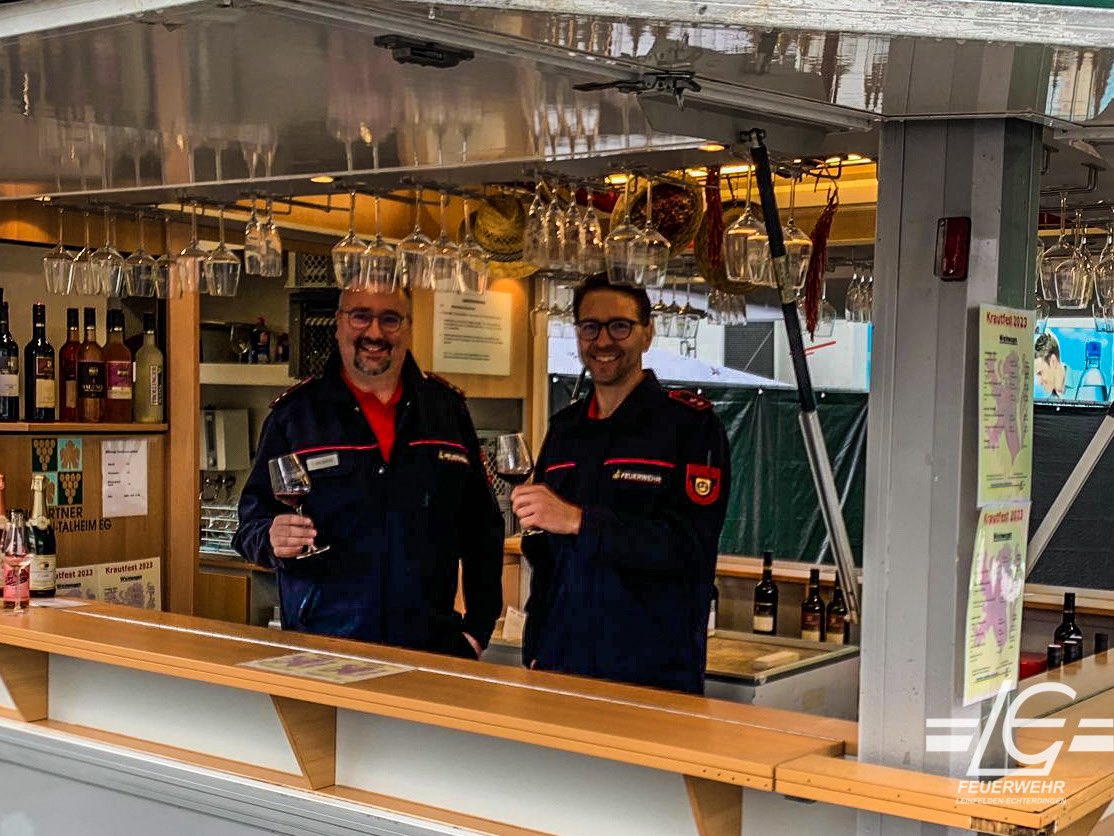 FeuerwehrLE's tweet photo. Auf geht’s! Wir freuen uns auf euren Besuch im Feuerwehrhaus Echterdingen beim Krautfest 2023!
Essen und Getränke stehen ab jetzt für euch bereit!
#krautfest #krautfest2023 #WirFürLE #FreiwilligStarkFürLE #FeuerwehrLE #FFLE #LeinfeldenEchterdingen #Ehrenamt #Feuerwehr ^cz https://t.co/VwankP1Pjn