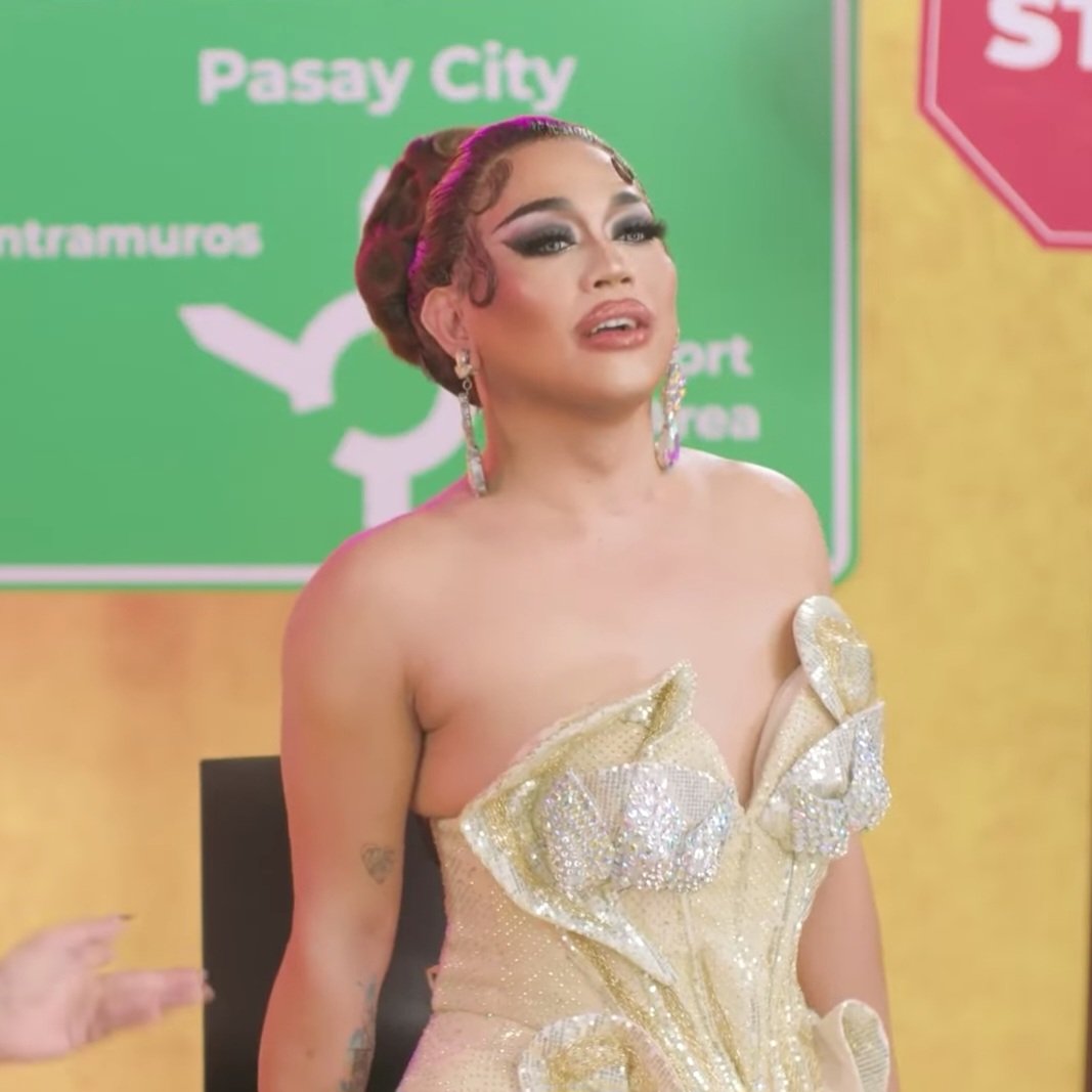 dearestppn's tweet photo. gandang nilimas ang buong set ng #TheStopOver 💅🏻 https://t.co/TKGjEU127C