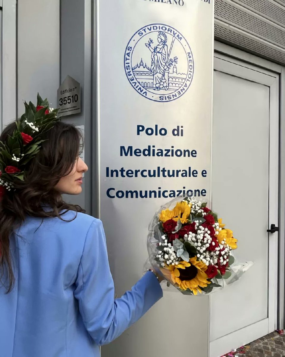 Frevlerdern's tweet photo. Io attiva su Twitter a intermittenza ormai, ma ci tenevo a condividere questo traguardo.
Finalmente dottoressa 🎓❤️ https://t.co/IcrBwO8Fo9