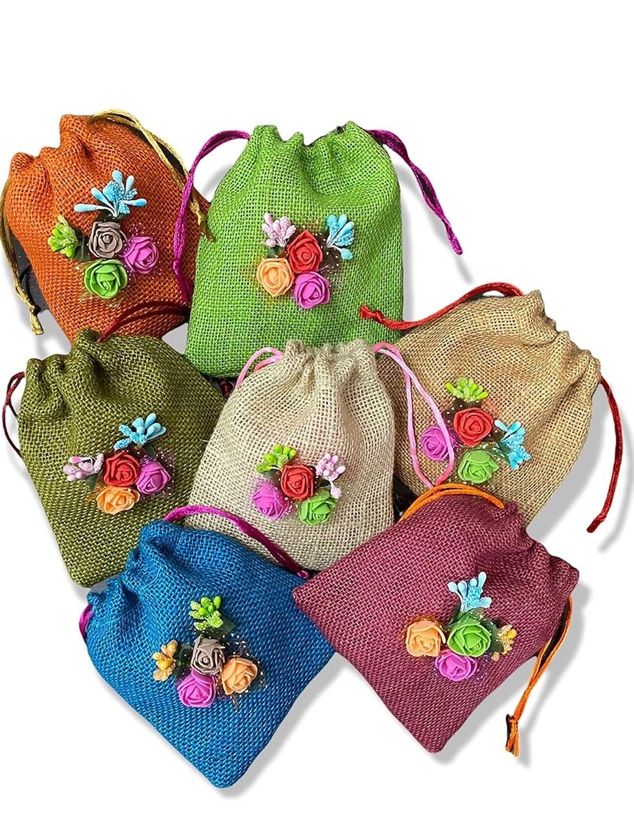 tgmepma's tweet photo. #KnowYourSHG-A product a day🛒
Cute handmade, jute potli bags to pack your gifts this #FestiveSeason.
Ecofriendly & pocket friendly.
Bulk orders taken for #Dusshera & #Diwali
By Afroza, Aman SHG,Korutla,#Jagtial
For orders call 📞 watsapp📲
8977033203
📧 knowyourshg@gmail.com https://t.co/z8w9vbvfpz