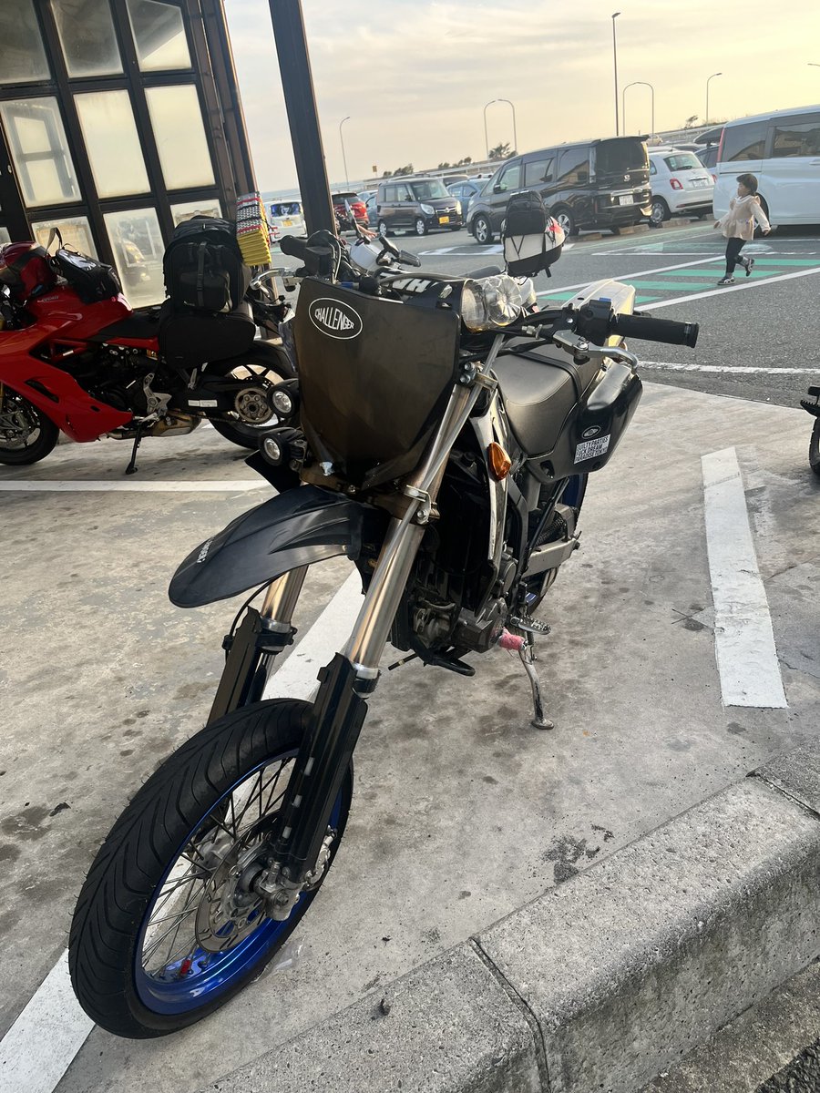 GPZ1000cc's tweet photo. 代理で売りに出します
Dトラッカー250
キャブ車
傷複数
エンジン良好です
詳細はDMでお願いします

24万でお願いします

#売ります
#バイク売ります
#カワサキ
#Dトラッカー https://t.co/7zciXHhMGC
