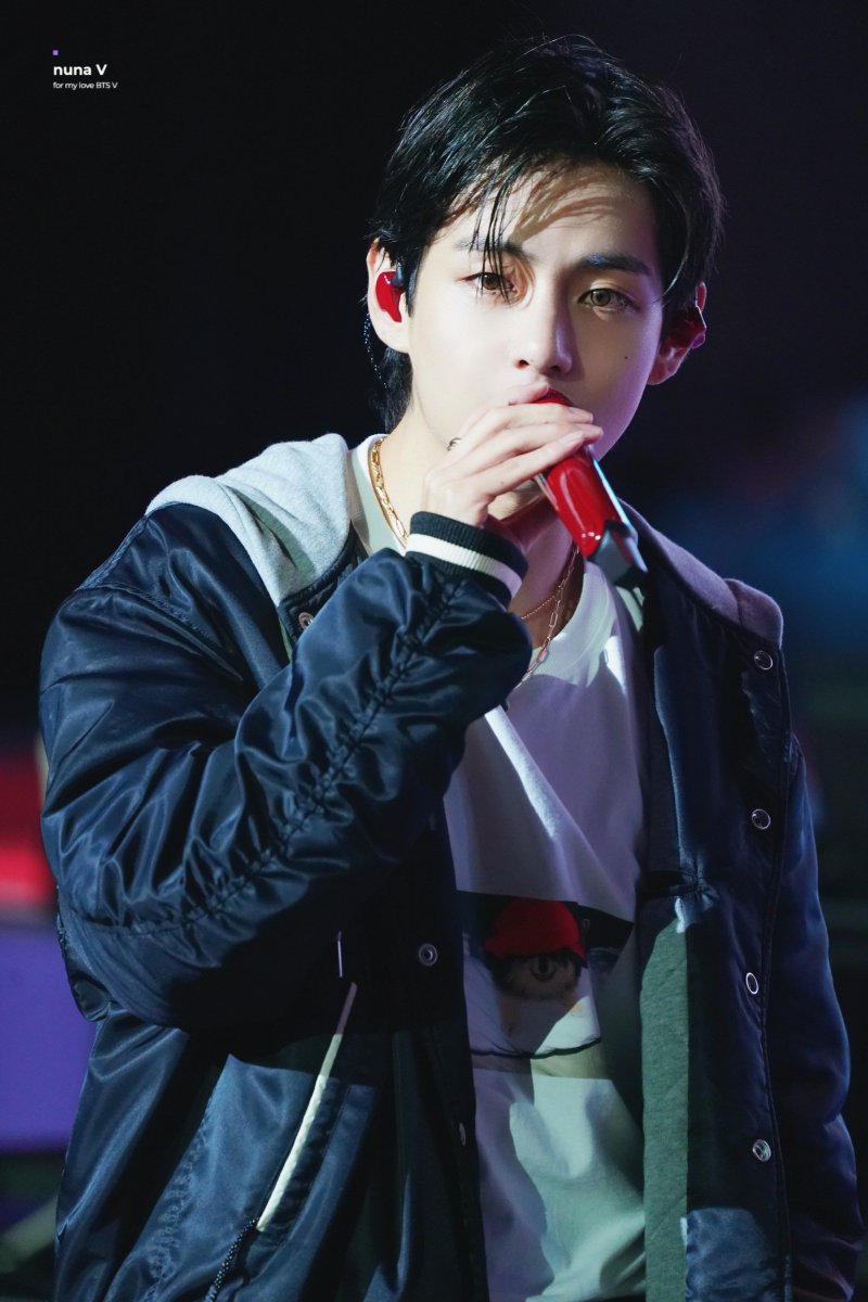 231014 태형이 오늘 너무 너무 잘했어💜 최고야🫶💜
#이삐사진전 #태형 #KIMTAEHYUNG #BTSV