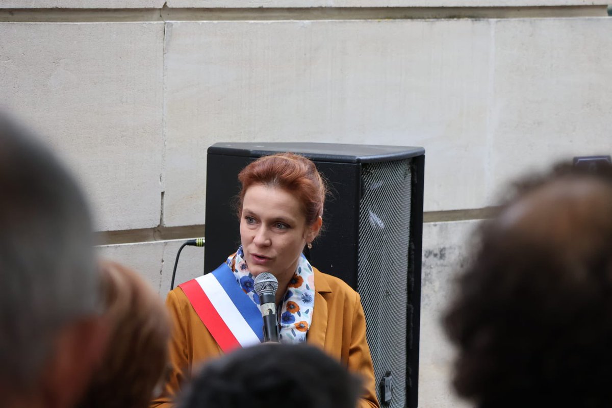 Forte mobilisation à l’appel des acteurs du quartier des 3 cités pour défendre le maintien du bureau de poste de proximité.
Après les violences urbaines, ne laissons pas passer cette double peine : les services publics doivent être préservés et renforcés dans tous les quartiers !