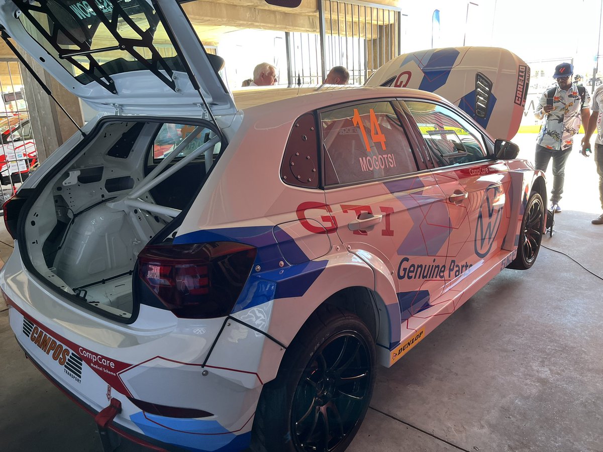JezzaMaqasa's tweet photo. Ze #dday in the #compcare Extreme Festival at @ZwartkopsRace . All the best to my boys Jonathan Livingston Mogotsi and Brad Liebenberg Racing…Let’s GO for the juggler https://t.co/Wxkjo13G8B
