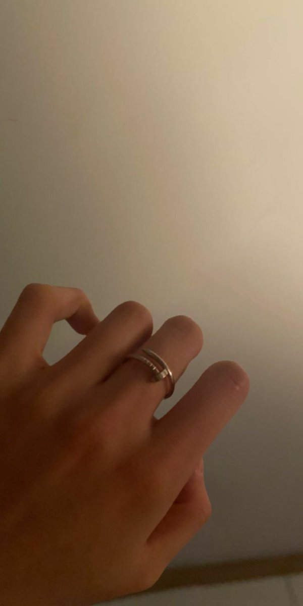 CHCLM_HC's tweet photo. มือน้องแฮชานสวยมากกกกกกㅠㅠㅠㅠ https://t.co/V5gvl6SYwE