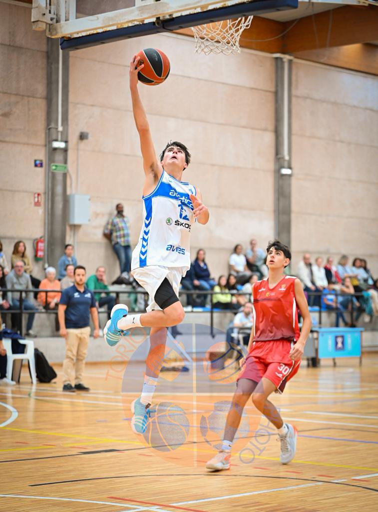 Otro dia en la oficina…….
Empezamos en #aviles con cadete masculino de 1ª entre <a href="/Avilesina_/">Atlética Avilesina</a> 🆚 <a href="/cdmarchica/">CD Marchica</a> 
Por la tarde rumbo a #oviedo 
#deportes #baloncesto #aviles #luarca #toriophoto <a href="/ArbitrosFBPA/">Árbitros FBPA</a> <a href="/FBPA_asturias/">Federación de Baloncesto Pdo. de Asturias</a>