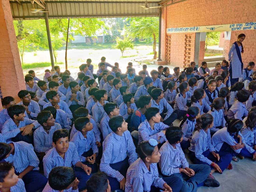 bulandudaanorg's tweet photo. 𝑾𝒐𝒎𝒆𝒏 𝑬𝒎𝒑𝒐𝒘𝒆𝒓𝒎𝒆𝒏𝒕 𝑾𝒐𝒓𝒌𝒔𝒉𝒐𝒑 𝒊𝒏 𝑮𝑯𝑺 𝑩𝒂𝒓𝒔𝒆𝒆𝒏
#empoweringwomen #Talkopenly #india #socialcause #INDvPAK #brainchallenge #CWC #brainstronming #activitybasedlearning #awareness #youthempowerment https://t.co/xvxPjpsJw2