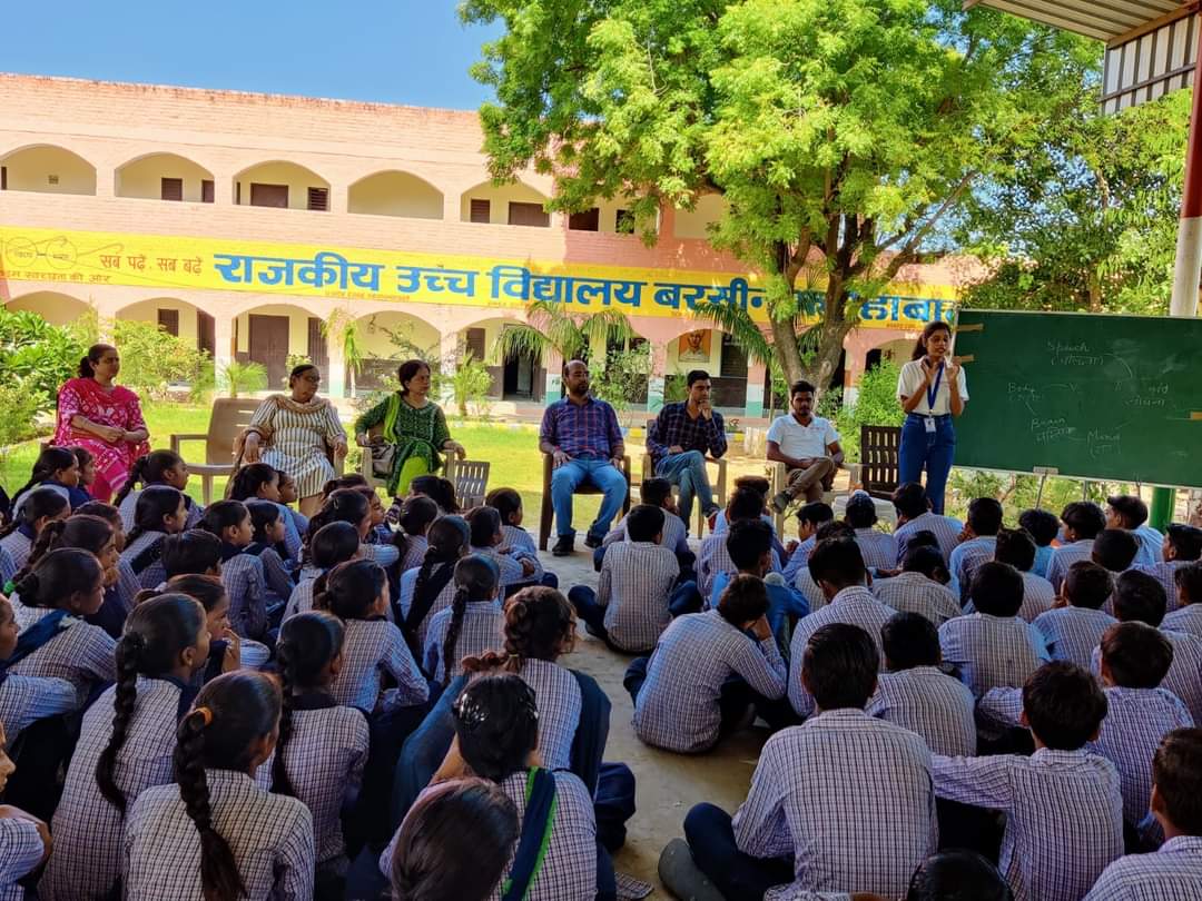 bulandudaanorg's tweet photo. 𝑾𝒐𝒎𝒆𝒏 𝑬𝒎𝒑𝒐𝒘𝒆𝒓𝒎𝒆𝒏𝒕 𝑾𝒐𝒓𝒌𝒔𝒉𝒐𝒑 𝒊𝒏 𝑮𝑯𝑺 𝑩𝒂𝒓𝒔𝒆𝒆𝒏
#empoweringwomen #Talkopenly #india #socialcause #INDvPAK #brainchallenge #CWC #brainstronming #activitybasedlearning #awareness #youthempowerment https://t.co/xvxPjpsJw2