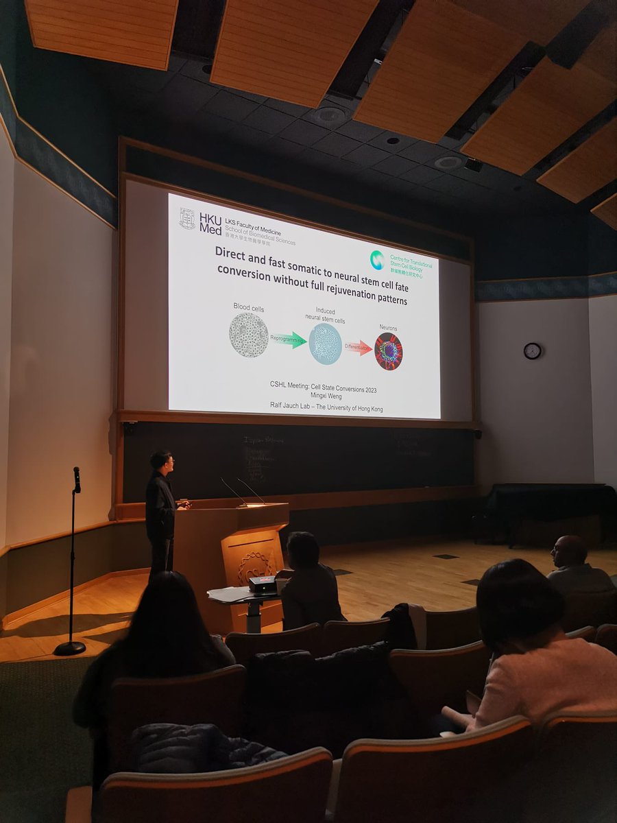 jauchr's tweet photo. Proud of @MingxiWeng to present his marvellous achievements at @CSHL https://t.co/Opokj5VRrC