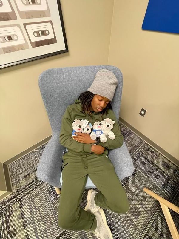 Shuwbk1's tweet photo. Practice Player #13 goes to Jam Thigpen🤍🎉
She and Halo made lots of new friends🐶 They had so much fun they all had to take a nap😴
#inteGRITy #bffs @Coach_Syljebeck https://t.co/tHqMMWW9QC