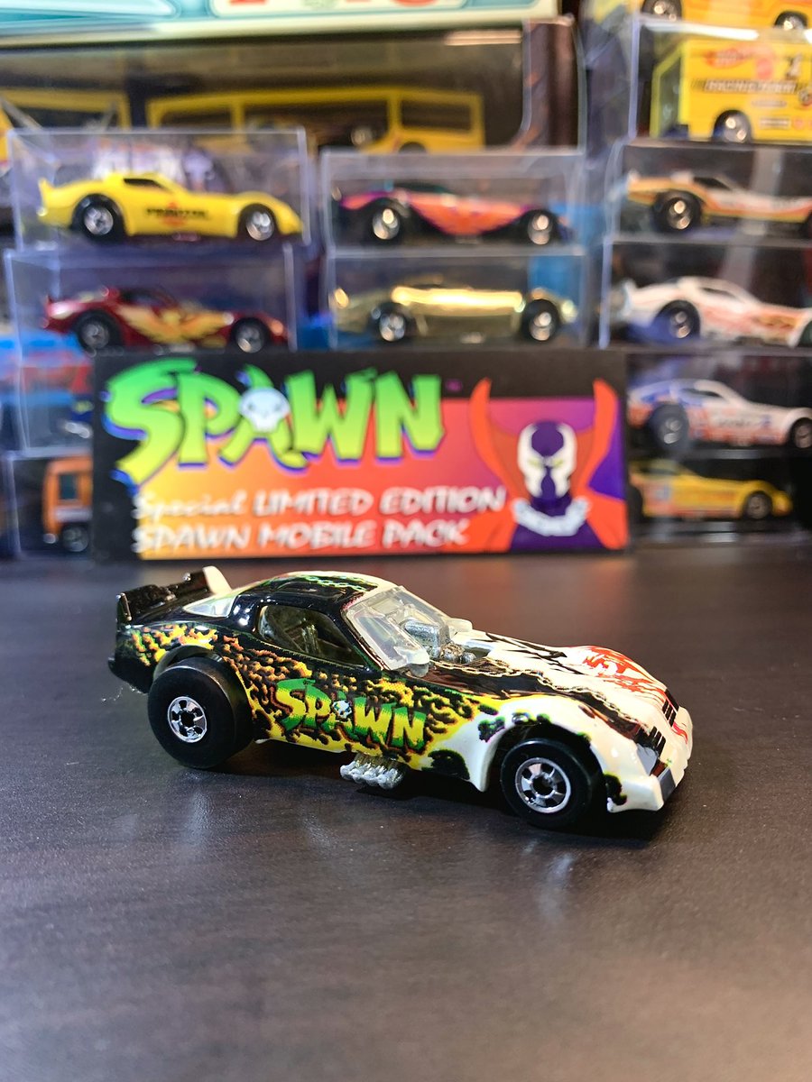tNGKwgMghAw6joW's tweet photo. 1993 SPAWNMOBILE
Firebird Funny Car 😍😍😍
マクファーレントイズとのコラボ車
カラーリングがめちゃくちゃNICE👍
この金型好きなんです… https://t.co/E3D7npF2k7