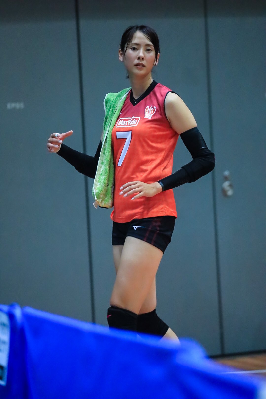 女子バレー 吉岡可奈 直筆サイン色紙 日付入り 吉岡可奈 - Search / X